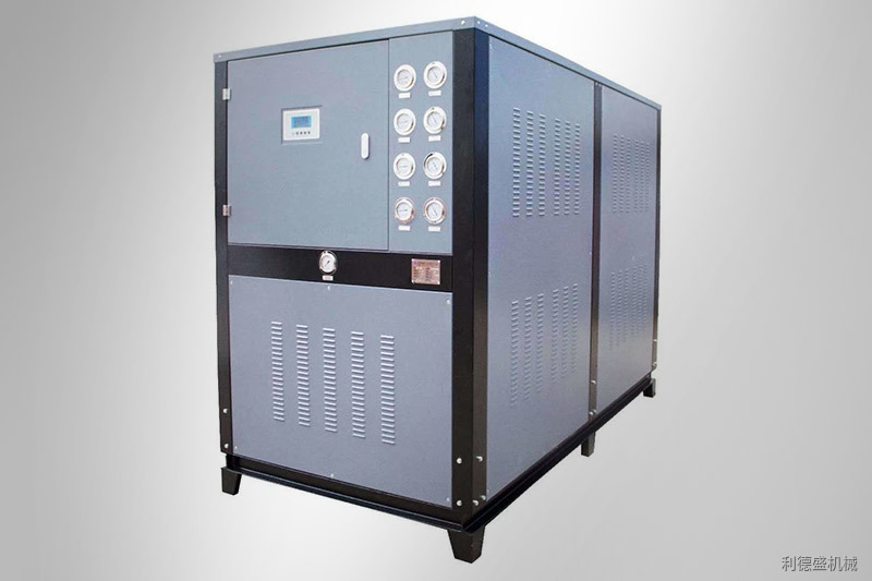 如何選購注塑機(jī)，擠塑機(jī)配套冷水機(jī)